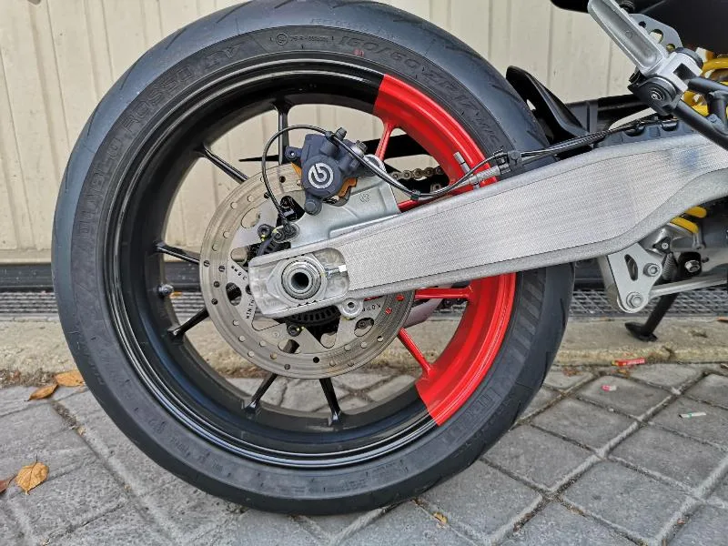 HYPERMOTARD