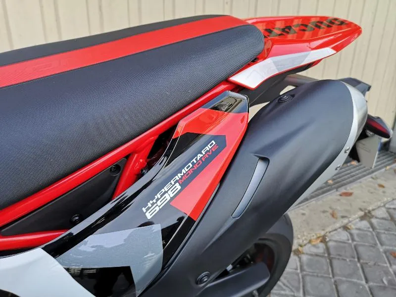 HYPERMOTARD