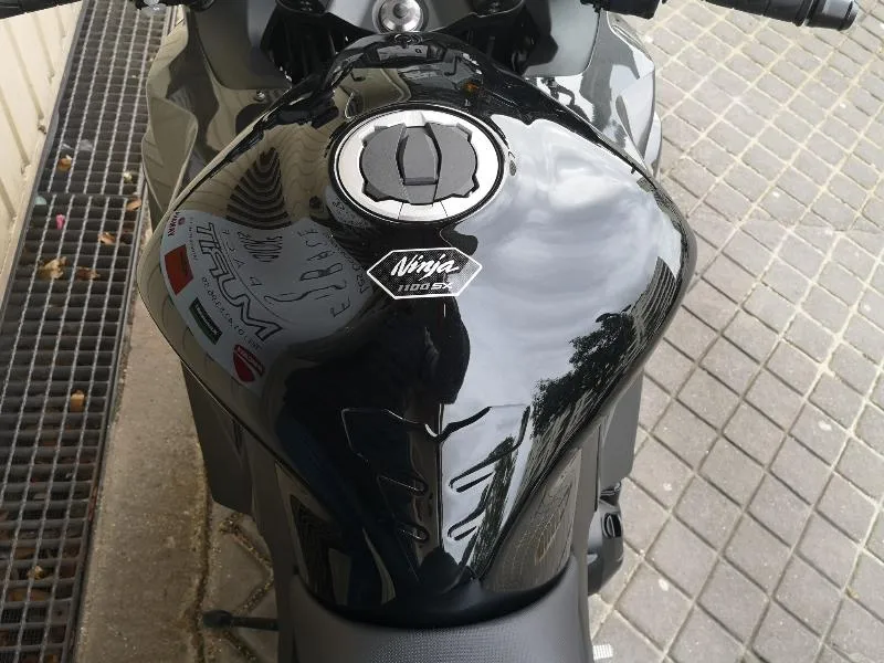 NINJA 1100 SX