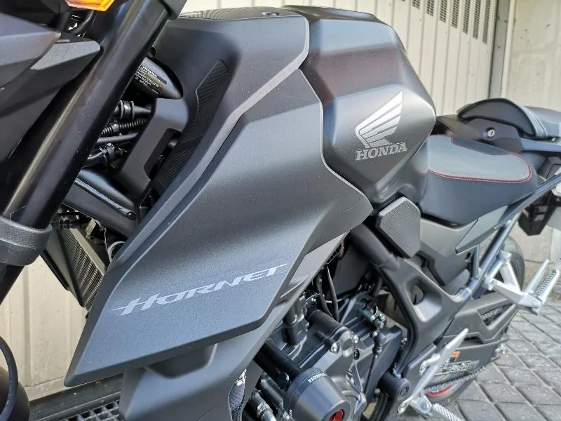 CB 750 HORNET
