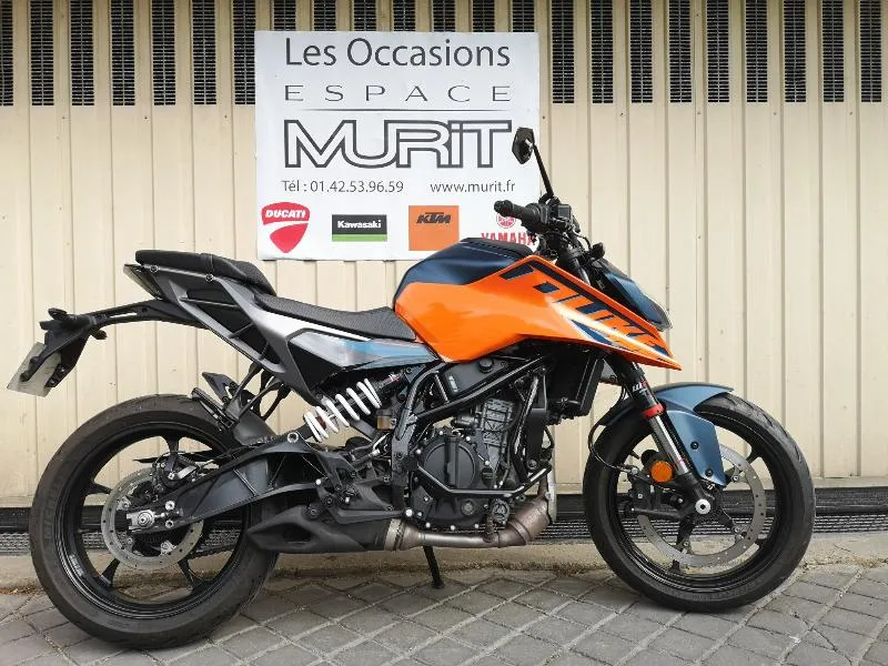 125 DUKE ABS