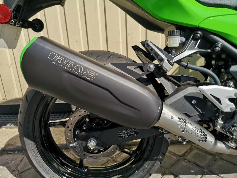 Ninja 500 SE