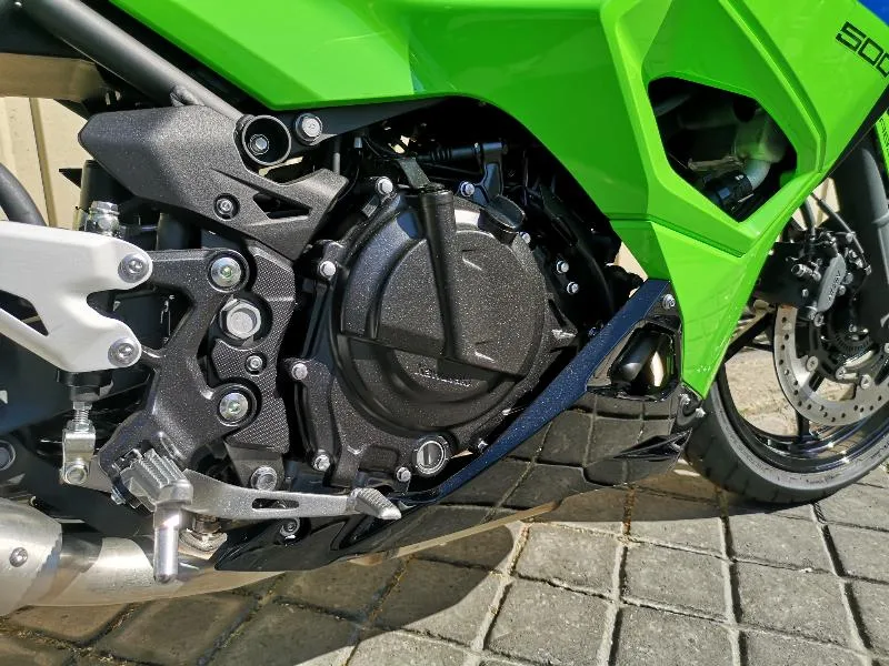Ninja 500 SE