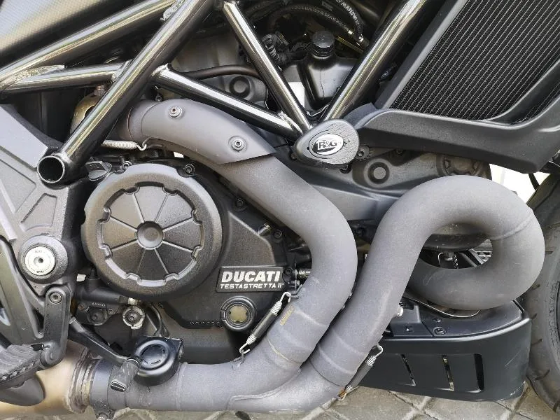 DIAVEL CARBON