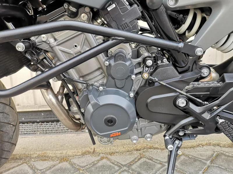 790 DUKE L