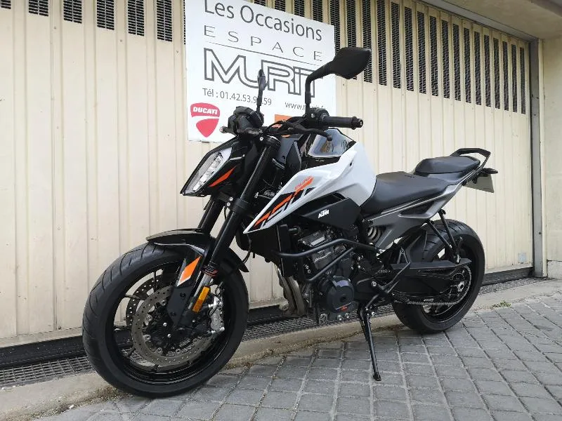 790 DUKE L