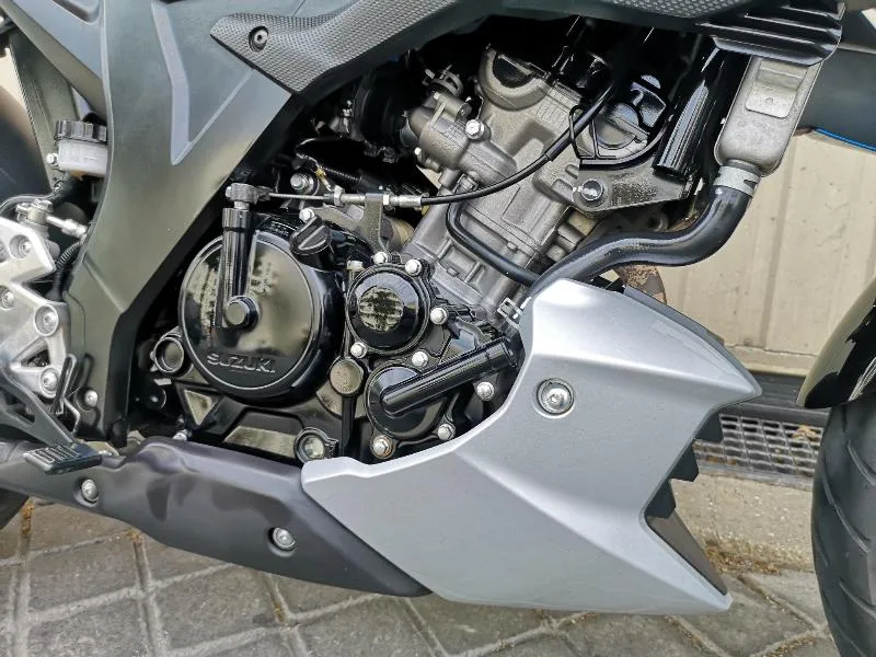GSXS 125 ABS