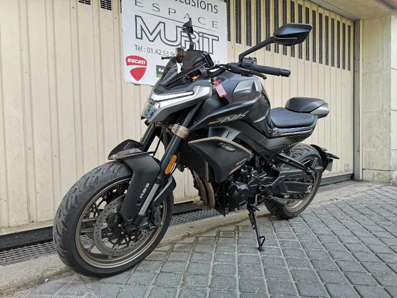 NK 800 SPORT