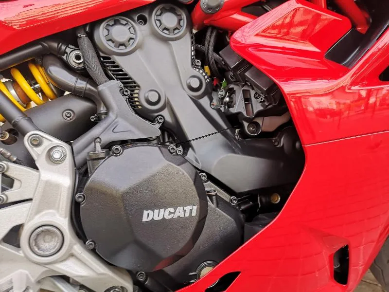 SUPERSPORT 939