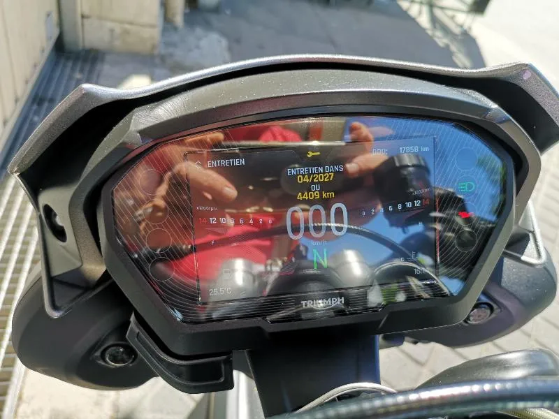 STREET TRIPLE 765 RS