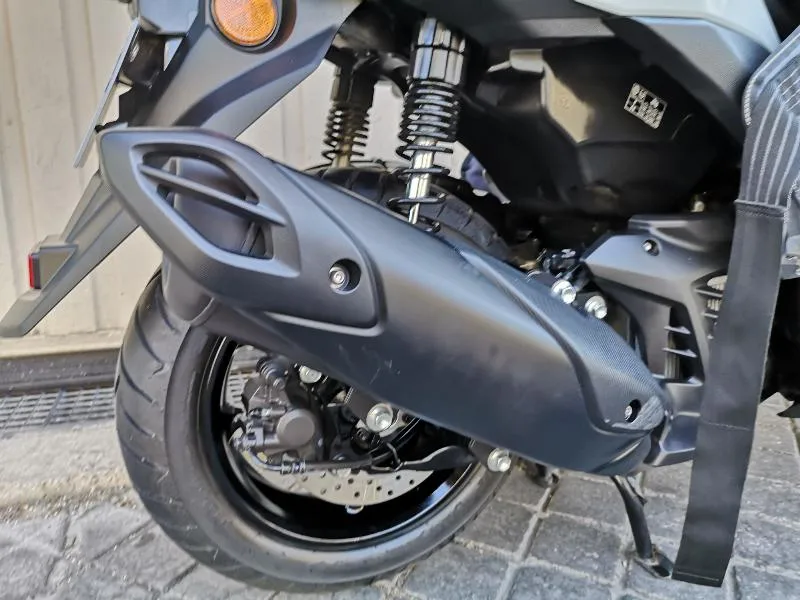 NMAX 125 TECH MAX