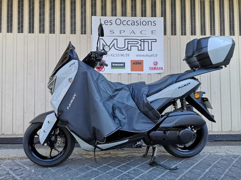 NMAX 125 TECH MAX