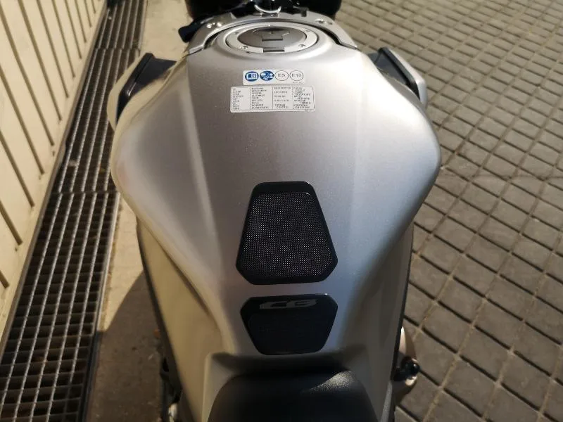 CB 650 R
