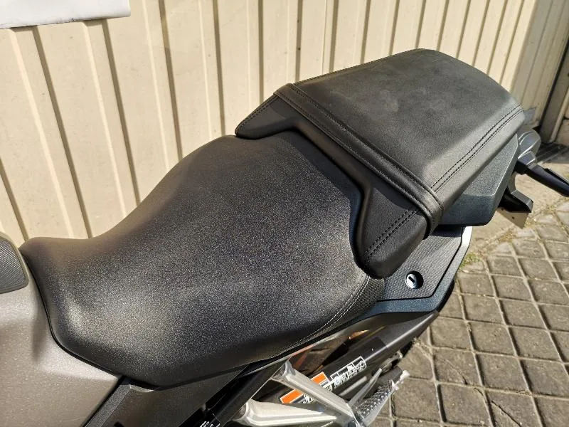 CB 650 R