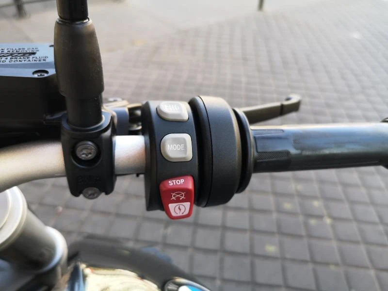 R 1200 R