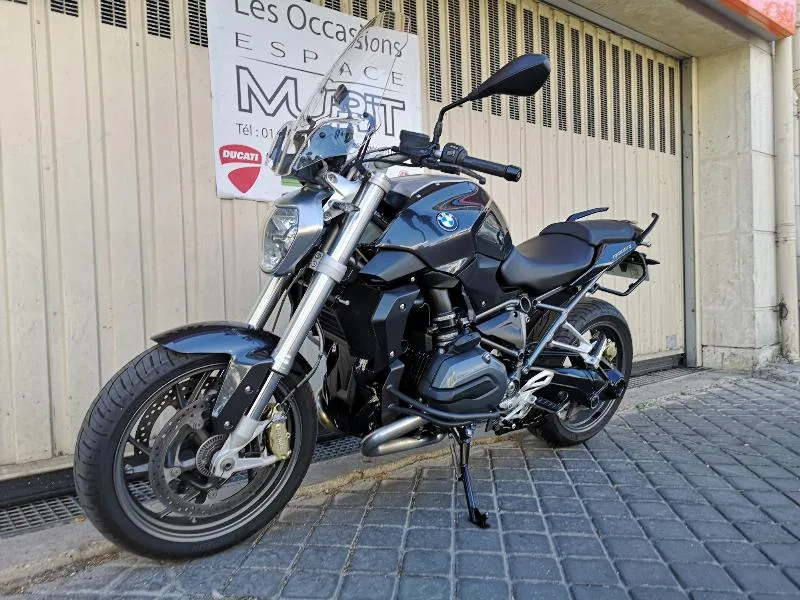 R 1200 R
