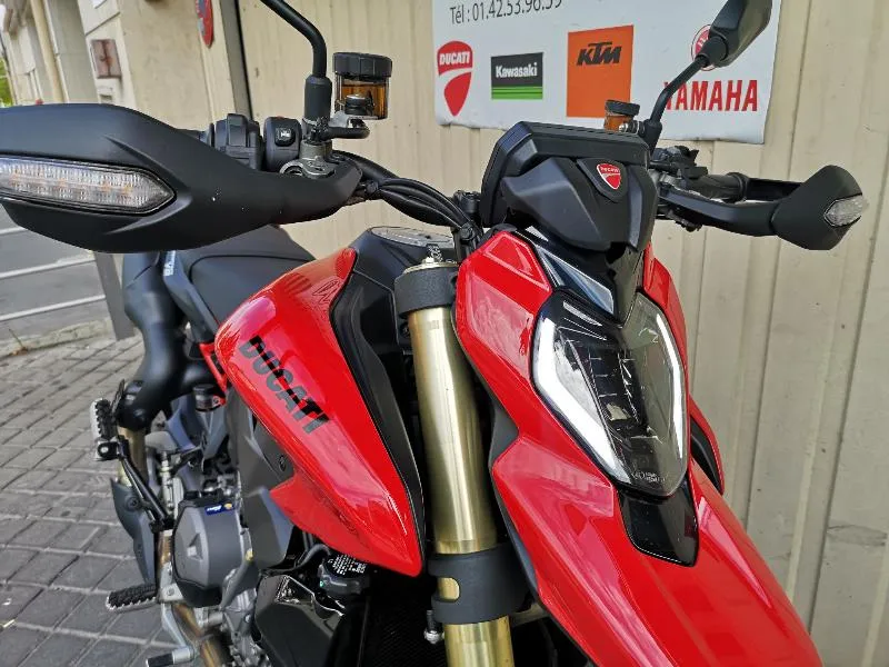 HYPERMOTARD