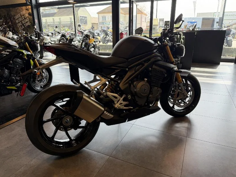 SPEED TRIPLE 1200 RS