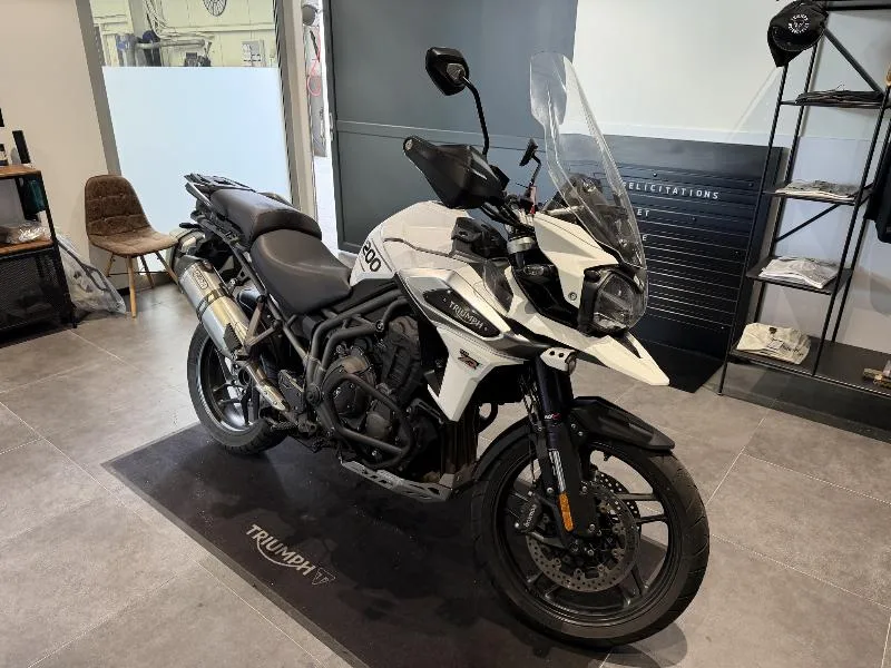 TIGER 1200 EXPLORER XRT