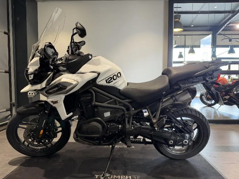 TIGER 1200 EXPLORER XRT