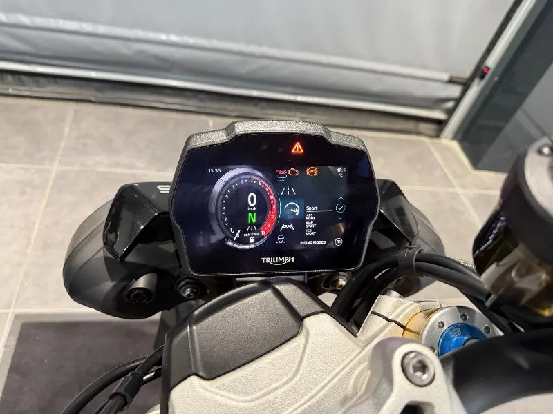 SPEED TRIPLE 1200 RS