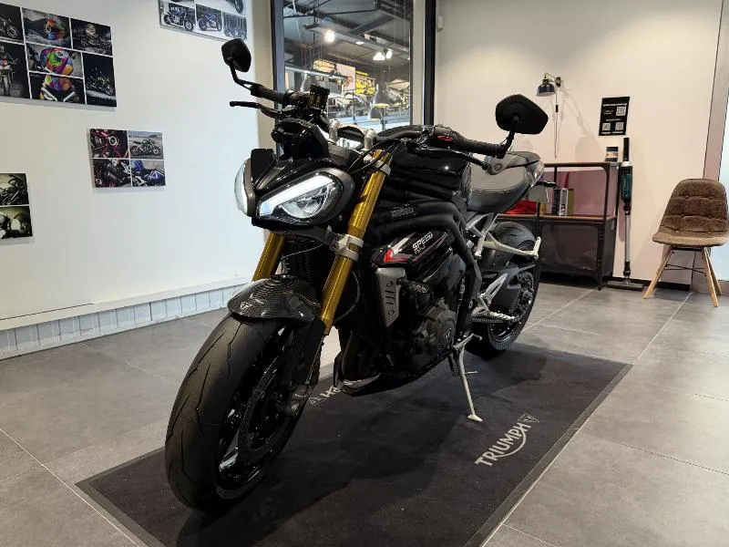 SPEED TRIPLE 1200 RS