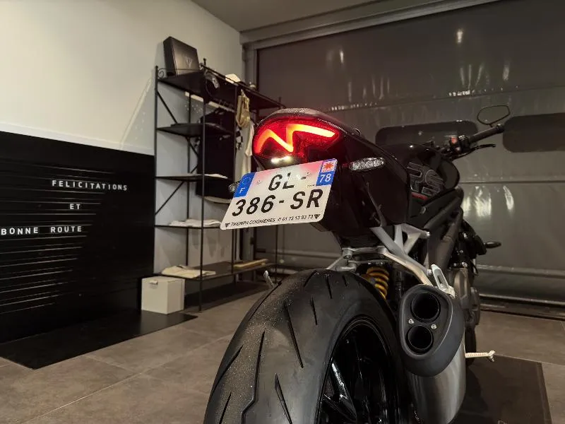 SPEED TRIPLE 1200 RS