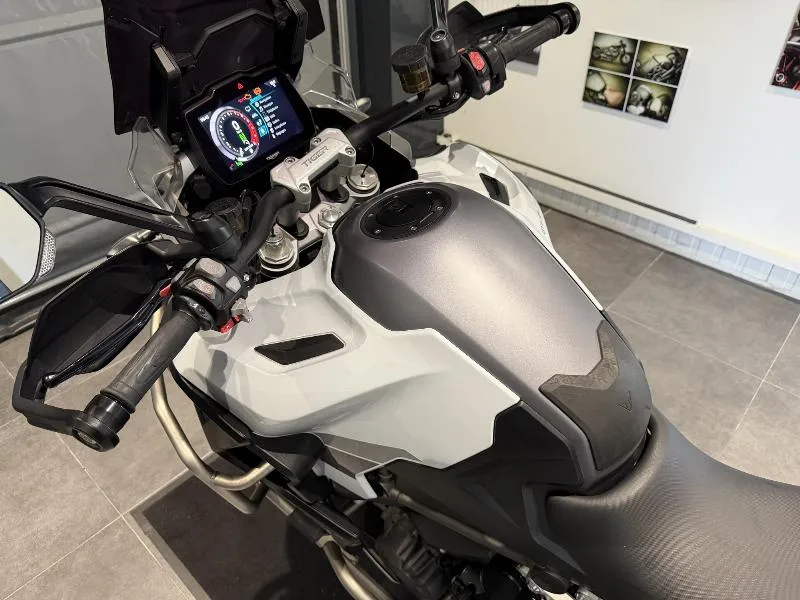 TIGER 1200 GT EXPLORER