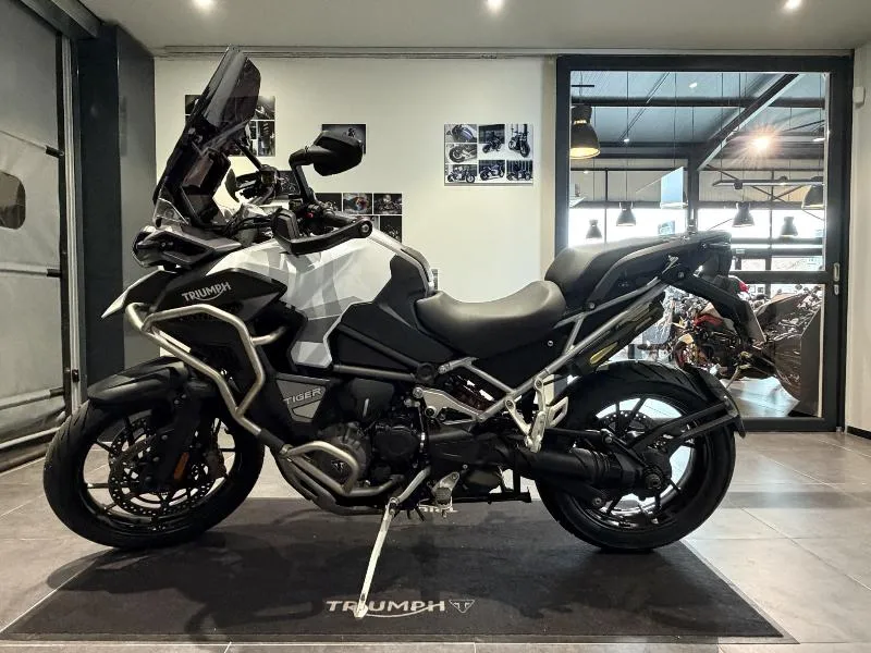 TIGER 1200 GT EXPLORER