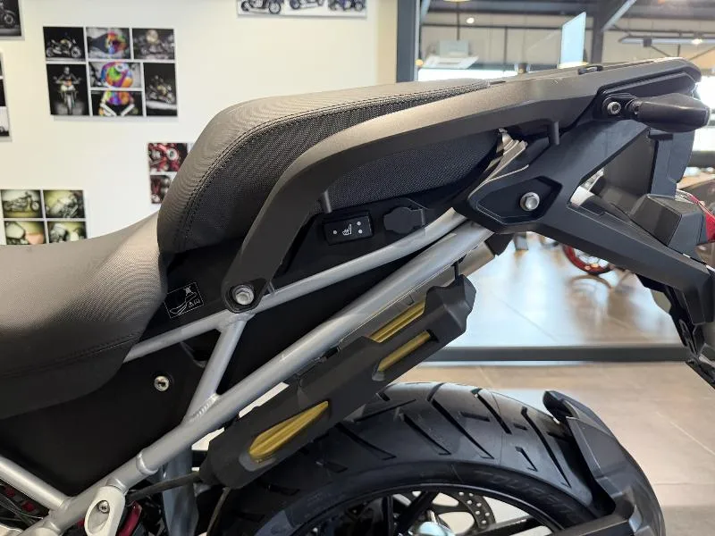TIGER 1200 GT EXPLORER