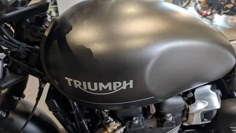 SPEED TWIN 900