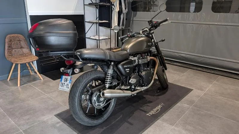 SPEED TWIN 900