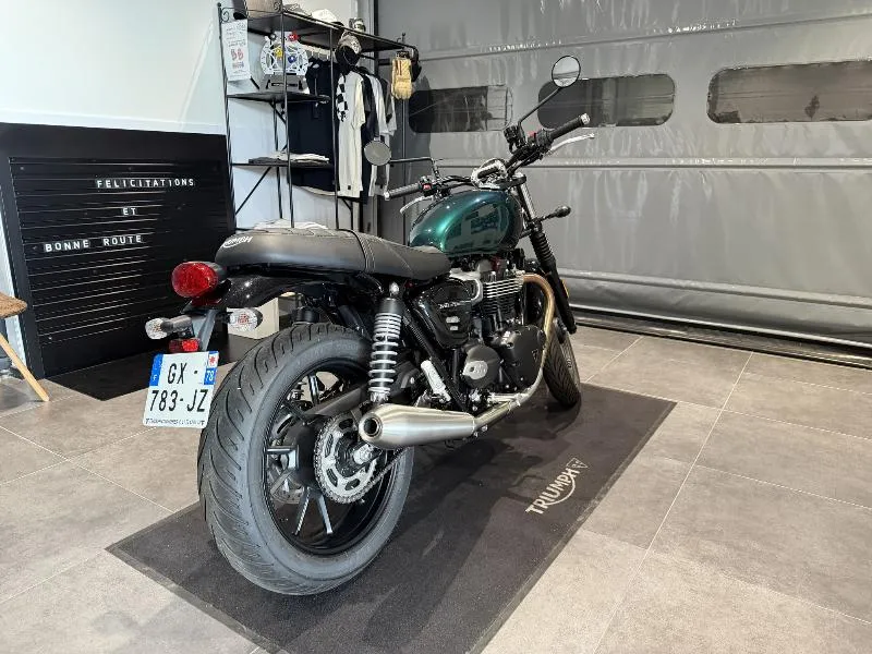 SPEED TWIN 900