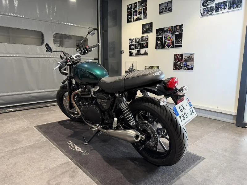 SPEED TWIN 900