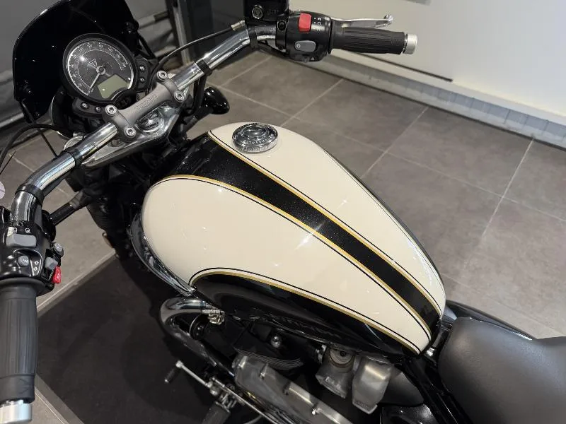 BONNEVILLE SPEEDMASTER 1200