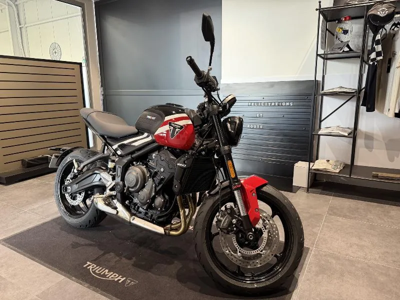 TRIDENT 660