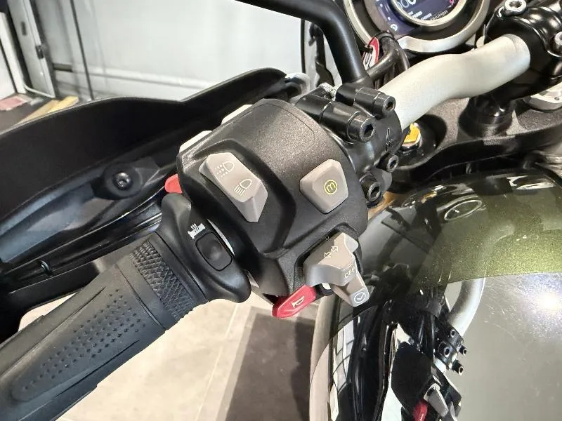 SCRAMBLER 1200 XE
