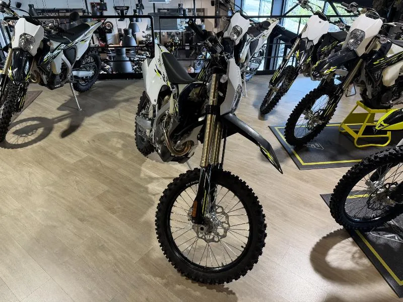 TF 450E