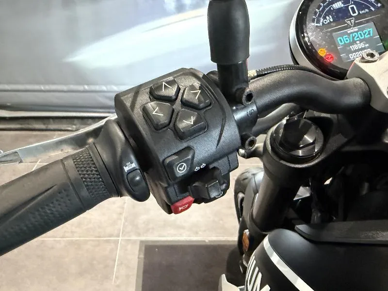 TRIDENT 660