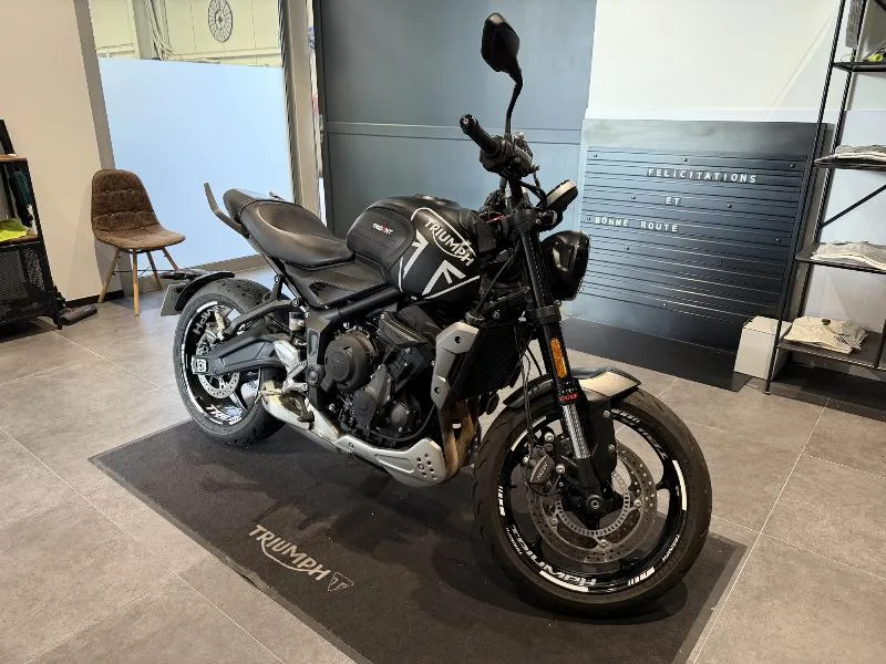 TRIDENT 660