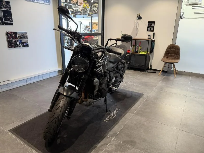 TRIDENT 660