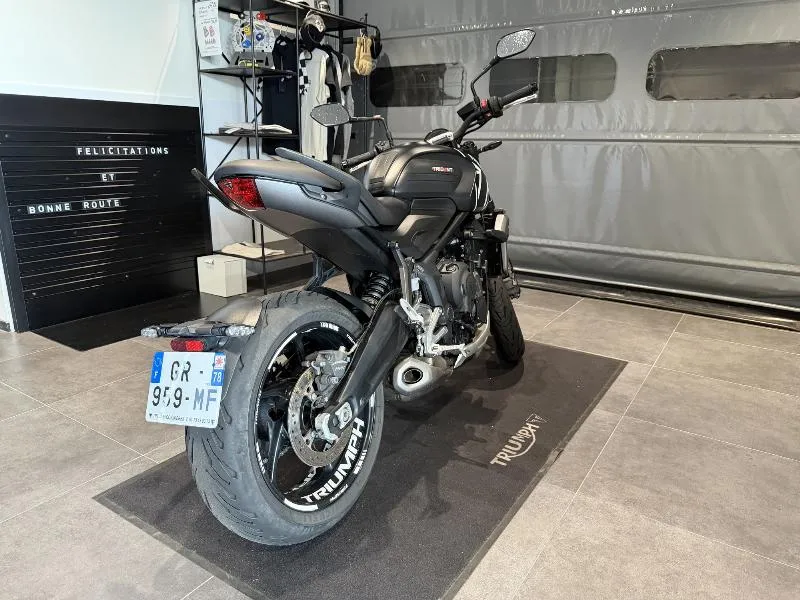 TRIDENT 660