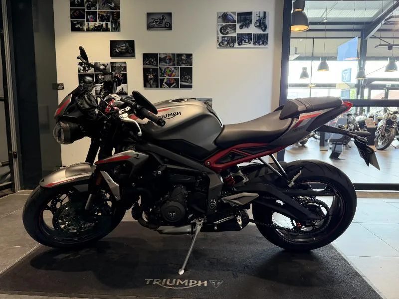 STREET TRIPLE 765 R