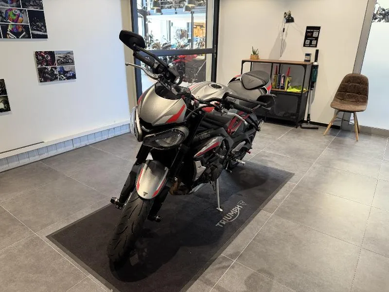 STREET TRIPLE 765 R