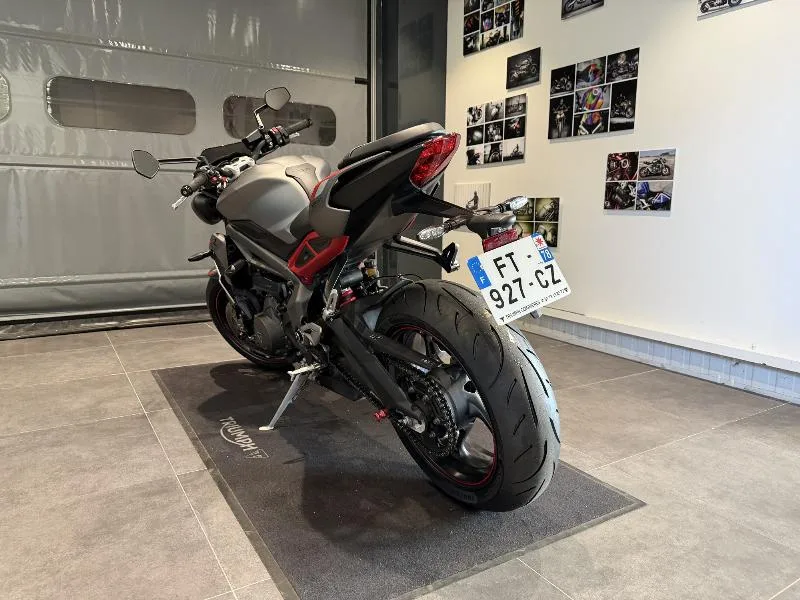 STREET TRIPLE 765 R