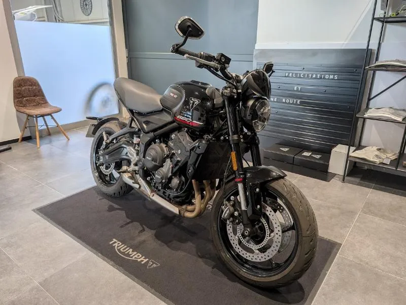 TRIDENT 660
