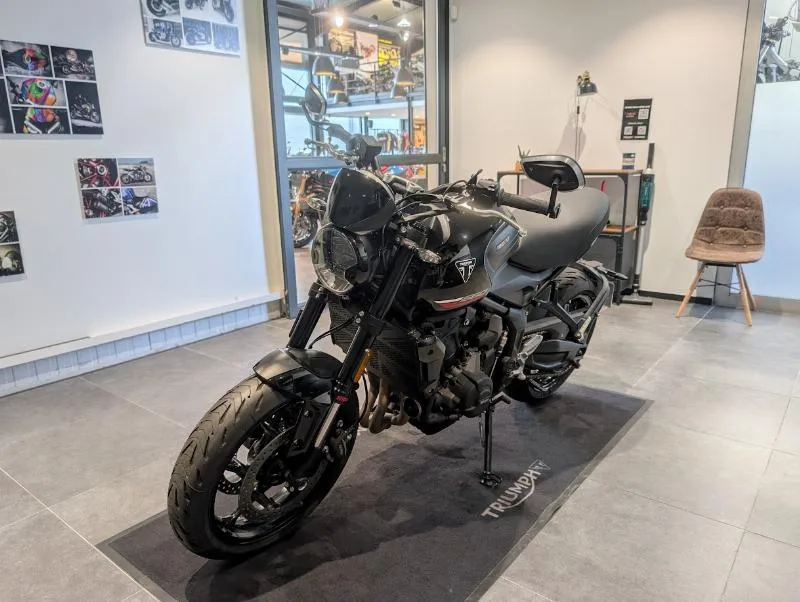TRIDENT 660