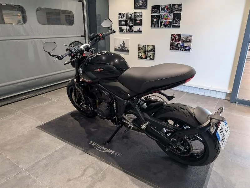 TRIDENT 660