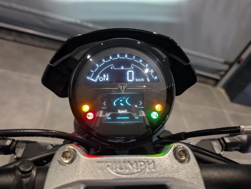 TRIDENT 660