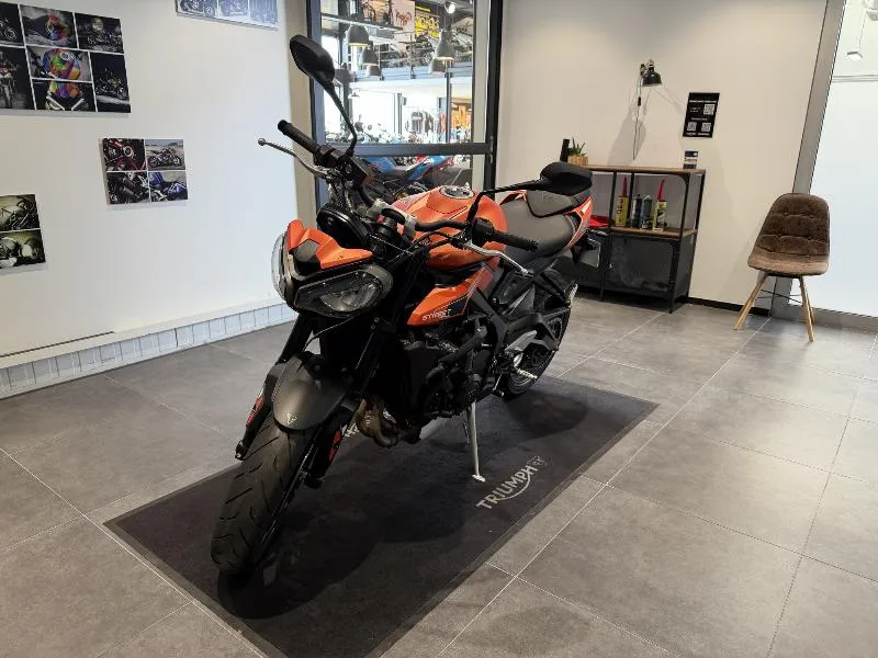 STREET TRIPLE 765 R